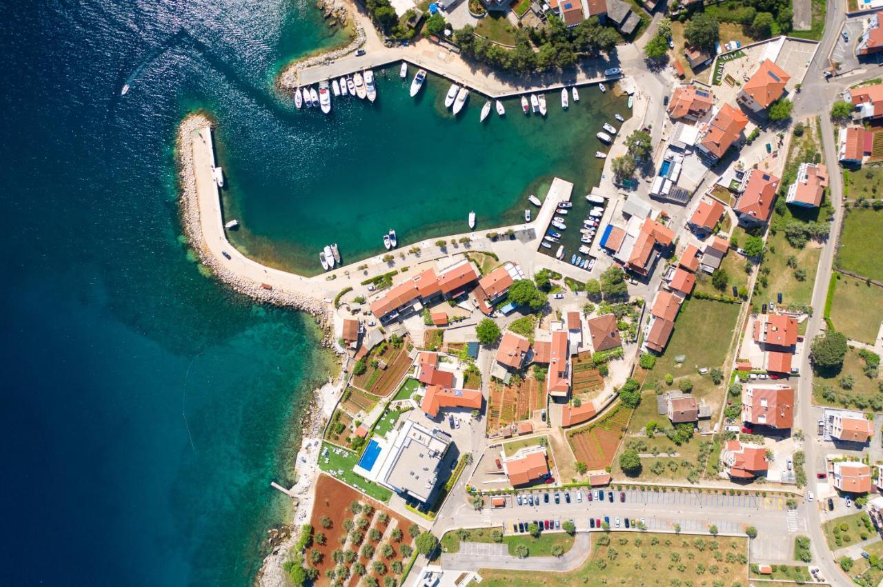 Apartments Otia Seaview Porat  Bagian luar foto