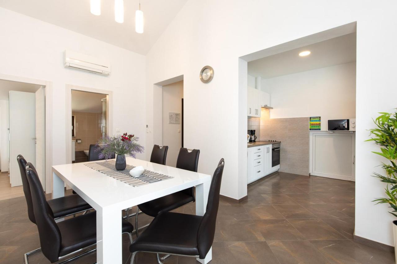 Apartments Otia Seaview Porat  Bagian luar foto