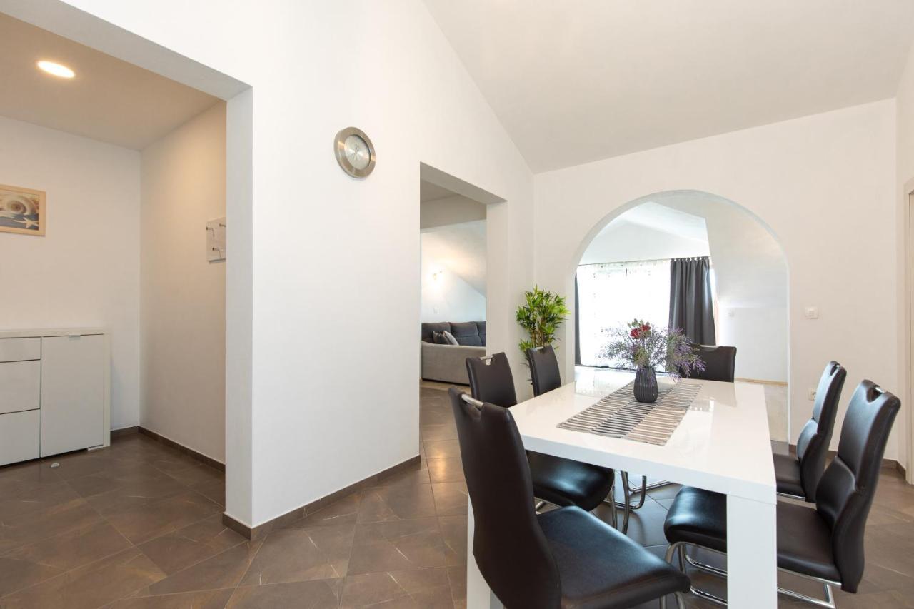 Apartments Otia Seaview Porat  Bagian luar foto