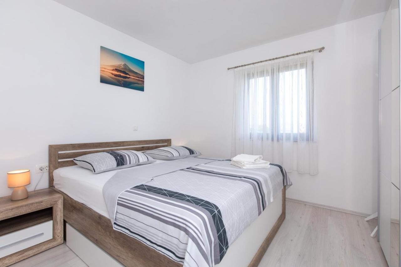 Apartments Otia Seaview Porat  Bagian luar foto